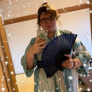 Meet your Posher, Emma